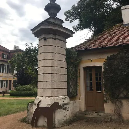 Semesterbostad Kavaliershaus Schloss Dennenlohe *